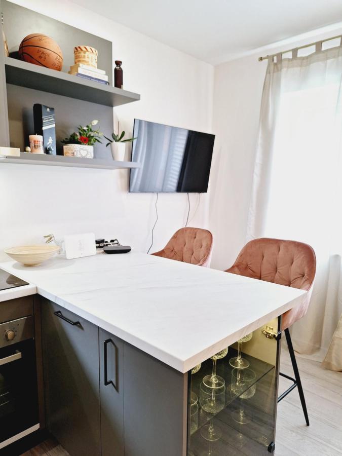 希贝尼克Apartman Maja ****公寓 外观 照片